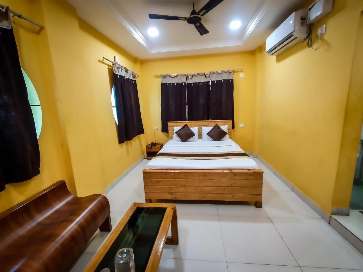 Le Hotel Host Tiruchirappalli Exterior photo
